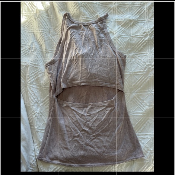 Aritzia Wilfred Free Tank with back cut out, size M - Picture 2 of 2